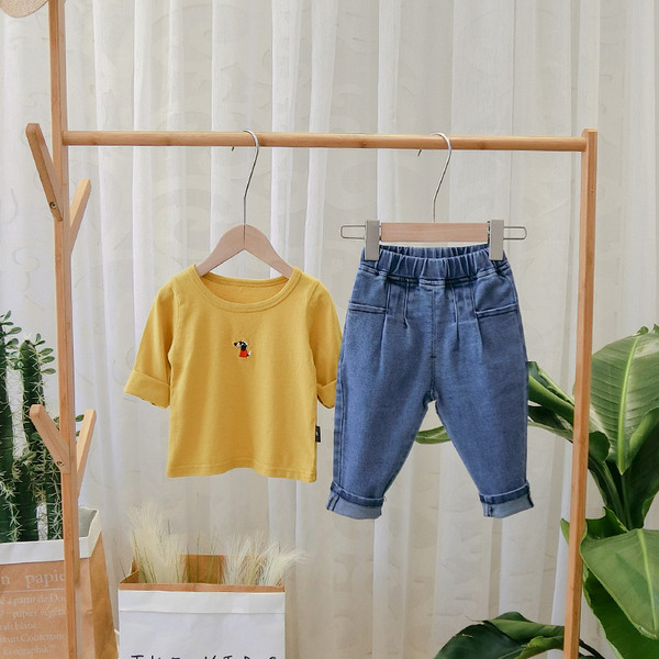 Model nou de blugi copii pentru baieti cu buzunare in negru si albastru