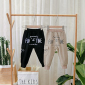 Pantaloni sport pentru copii model nou cu buzunar in negru si maro pentru baieti