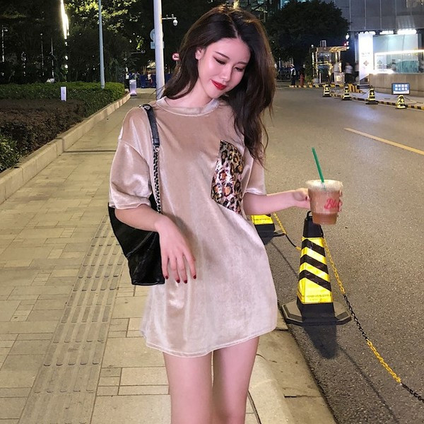 Φαρδύ και μακρύ βελούδινη μπλο'υζα με τσέπες σε δύο χρώματα