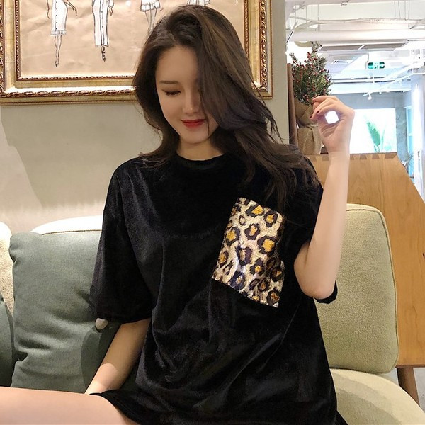 Φαρδύ και μακρύ βελούδινη μπλο'υζα με τσέπες σε δύο χρώματα