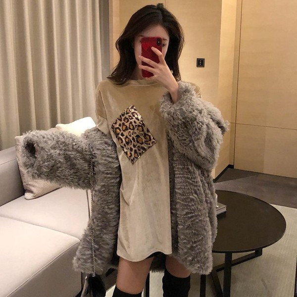 Φαρδύ και μακρύ βελούδινη μπλο'υζα με τσέπες σε δύο χρώματα