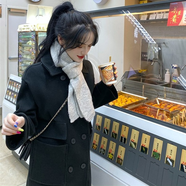 Γυναικείο κομψό μακρύ παλτό σε μαύρο χρώμα - ευρύ μοντέλο