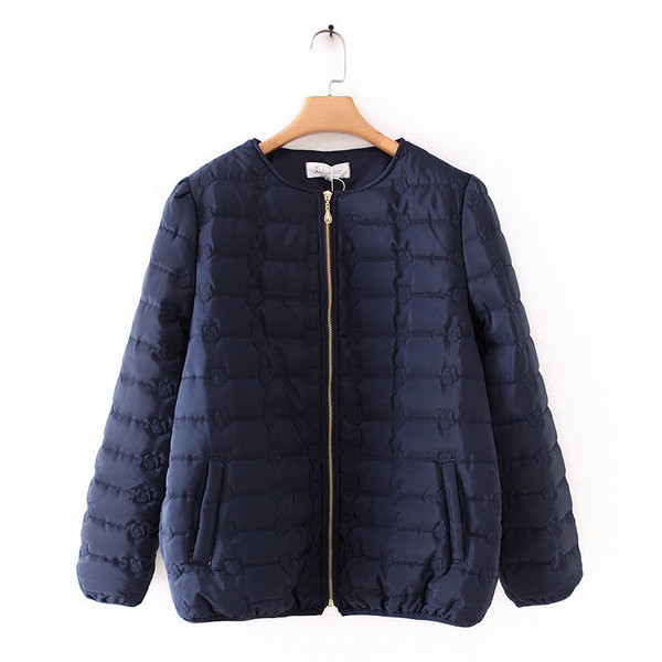 Geaca de iarna scurta de dama moderna cu buzunare si fermoar in patru culori