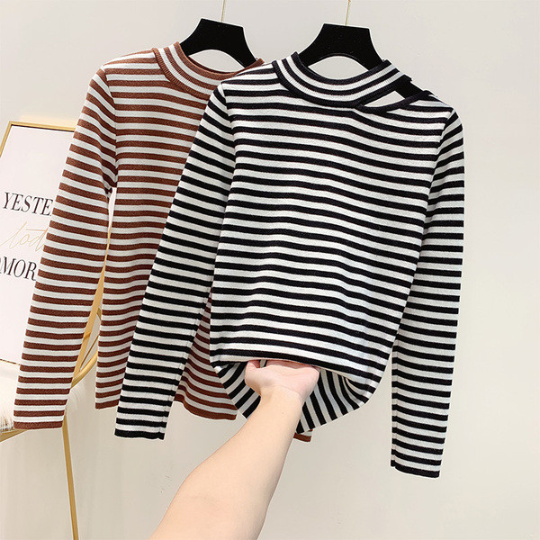 Καθημερινή γυναικεία ριγέ μπλούζα σε μαύρο και καφέ χρώμα