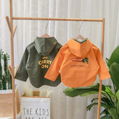 Νέο μοντέλο μπουφάν φθινόπωρο για αγόρια και κουκούλα για τα αγόρια σε δύο χρώματα