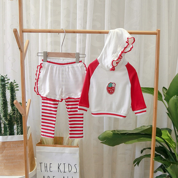 Μοντέρνο παιδικό σετ σε λευκό χρώμα