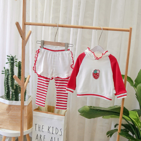 Μοντέρνο παιδικό σετ σε λευκό χρώμα