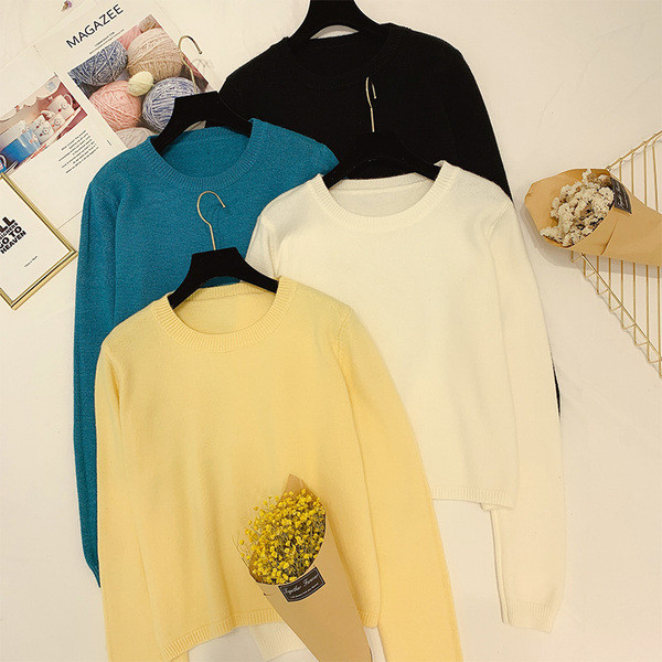 Γυναικείο πουλόβερ με στρογγυλη λαιμόκοψη σε τέσσερα χρώματα