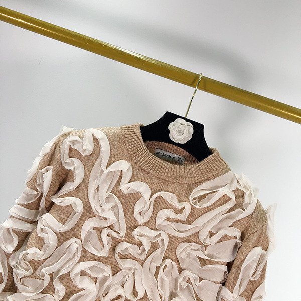 Μοντέρνο κοντό μπεζ πουλόβερ 