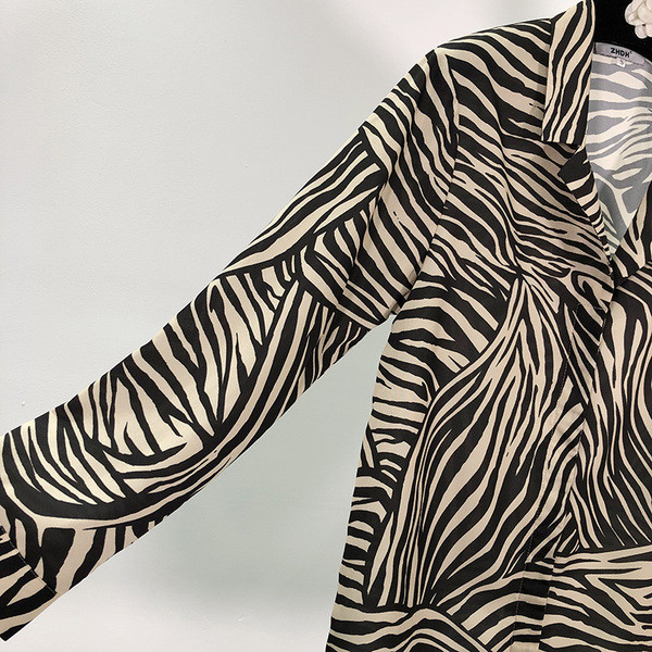 Camasa de dama model clasic cu animal print