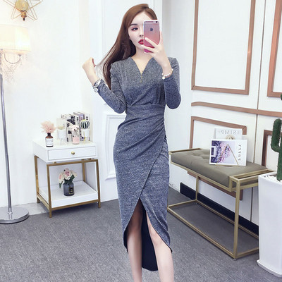 Stílusos női ruha aszimmetrikus modell V-nyakkal, négy színben