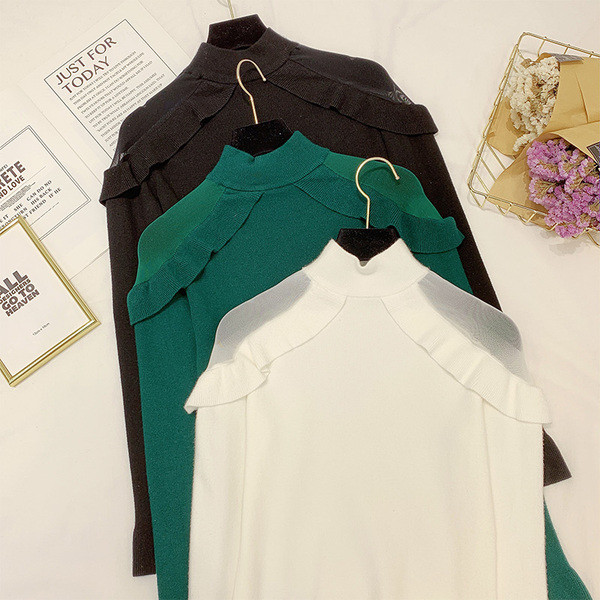 Modern női pulóver pólógallérral, négy színben