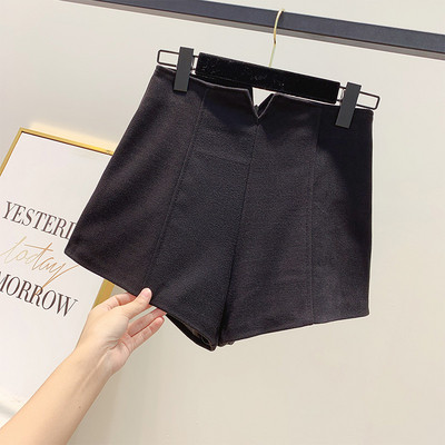 Χειμερινά γυναικεία σορτς με ψηλή μέση  σε τρία χρώματα