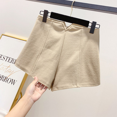 Χειμερινά γυναικεία σορτς με ψηλή μέση  σε τρία χρώματα