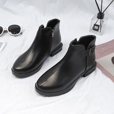 Μοντέρνα γυναικεία έκο  δερμάτινα μποτάκια σε μαύρο χρώμα