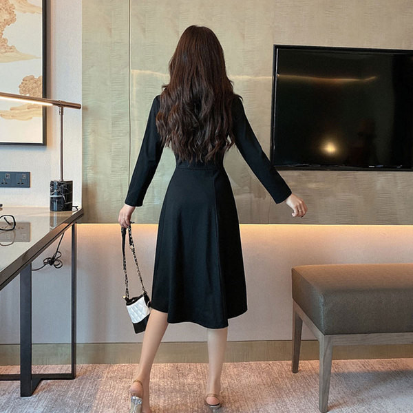 Rochie de dama model nou cu decolteu si cravate in negru