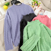 Μοντέρνο γυναικείο πουλόβερ με χαμηλό γιακά σε διάφορα χρώματα