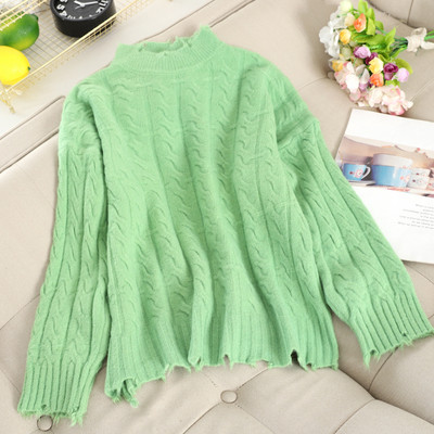 Μοντέρνο γυναικείο πουλόβερ με χαμηλό γιακά σε διάφορα χρώματα