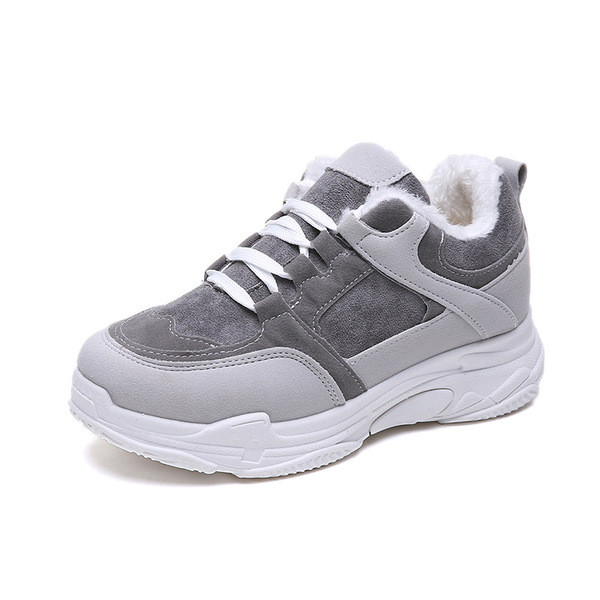 Női tornacipő puha béléssel, két színben