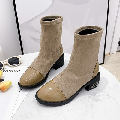 Κομψές γυναικείες μπότες χαμηλού τακουνιού σε μαύρο και καφέ χρώμα