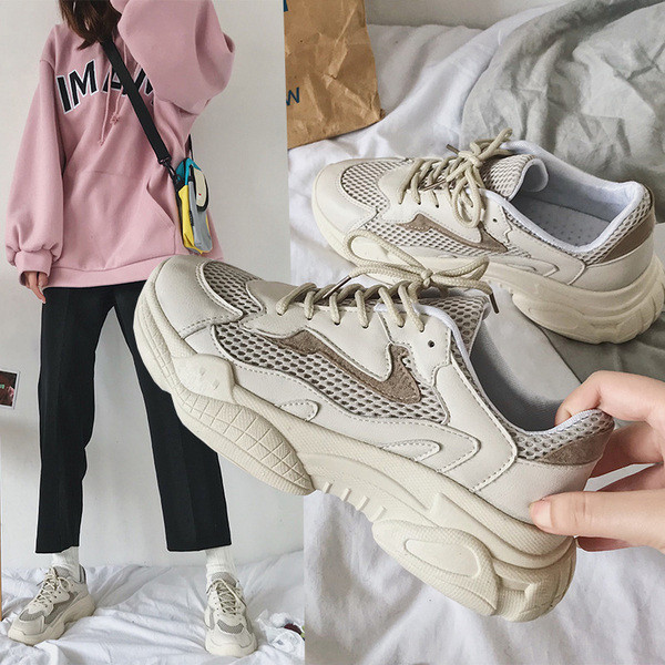 Modern női tornacipő magas és durva talppal, két színben