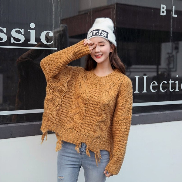 Μοντέρνο γυναικείο πουλόβερ  με λαιμόκοψη O - πολλά χρώματα