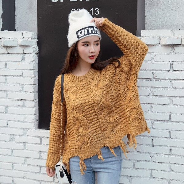 Μοντέρνο γυναικείο πουλόβερ  με λαιμόκοψη O - πολλά χρώματα