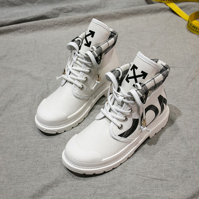 Női alkalmi csizma több színben feliratos