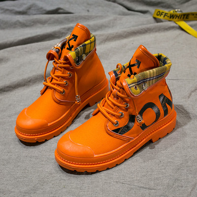 Női alkalmi csizma több színben feliratos