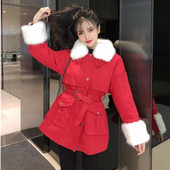 Geaca de dama cu curea si puf in rosu si alb