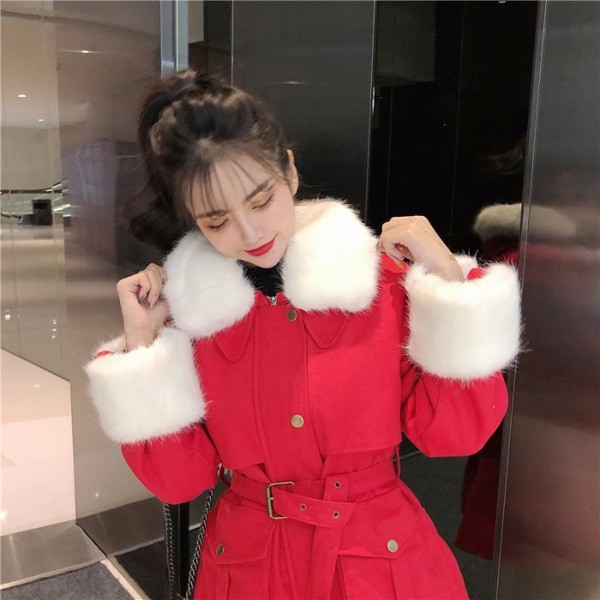 Geaca de dama cu curea si puf in rosu si alb