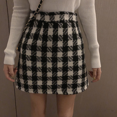 Fusta scurta in carouri groasa cu talie inalta