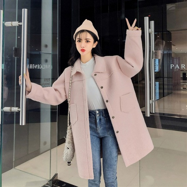 Дълго пролетно-есенно палто в розов и бял цвят  -  широк модел