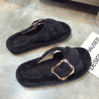 Γυναικείες παντόφλες στο σπίτι με μεταλλικό στοιχείο σε διάφορα χρώματα