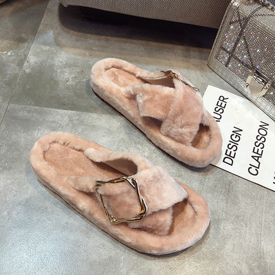 Γυναικείες παντόφλες στο σπίτι με μεταλλικό στοιχείο σε διάφορα χρώματα