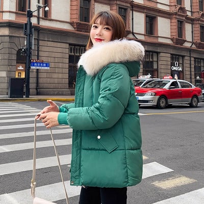 Modern női téli kabát kapucnival, több színben