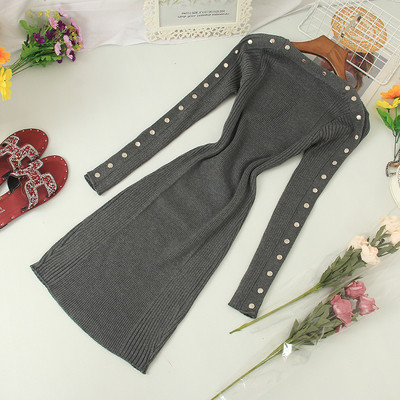 Μοντέρνο γυναικείο φόρεμα με ωοειδές ντεκολτέ και κουμπιά σε τέσσερα χρώματα