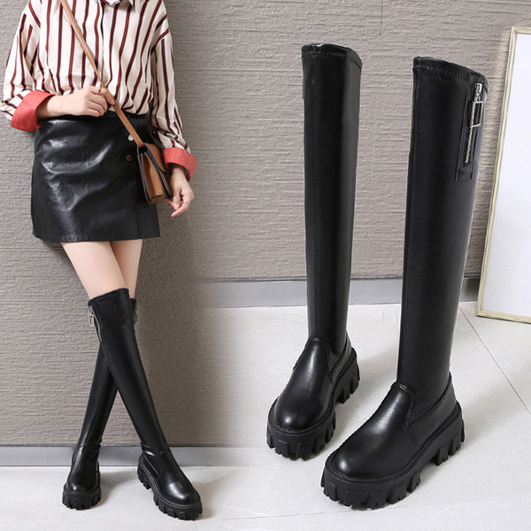 Modern női bőrcsizma durva és magas talppal - két modell