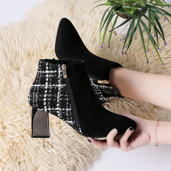 Κομψές γυναικείες μπότες με χαμηλό τακούνι - μυτερό μοντέλο