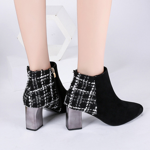 Κομψές γυναικείες μπότες με χαμηλό τακούνι - μυτερό μοντέλο