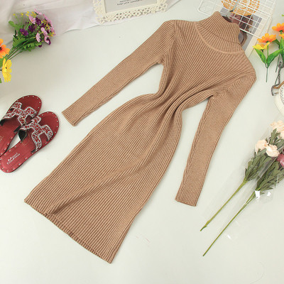 Μοντέρνο γυναικείο φόρεμα με κολάρο σε διαφορετικά χρώματα