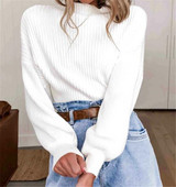 Μοντέρνο γυναικείο πουλόβερ σε λευκό χρώμα