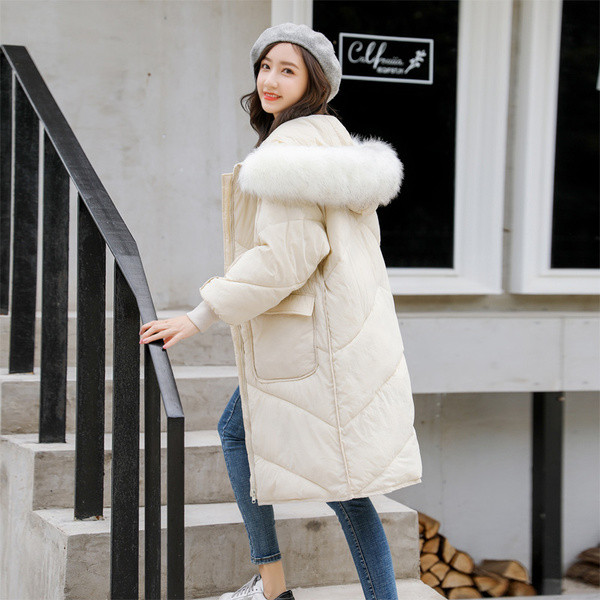 Női hosszú kabát kapucnival fehér és fekete színben