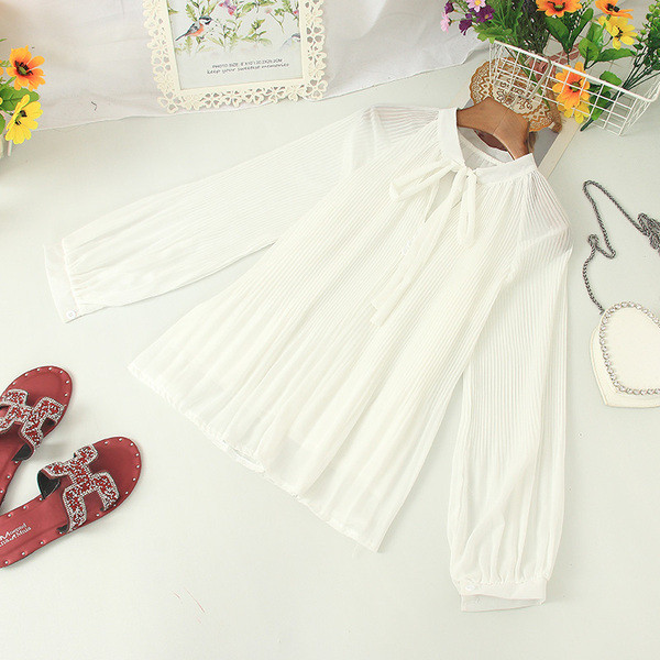 Cămașă modernă de damă cu șireturi și mâneci lungi în diferite culori