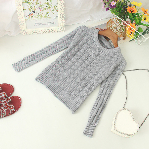 Καθημερινό γυναικείο πουλόβερ με ωοειδές λαιμόκοψη και μακριά μανίκια σε διάφορα χρώματα