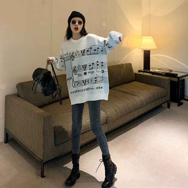 Μακρύ πουλόβερ με εφαρμογή σε λευκό και μαύρο χρώμα