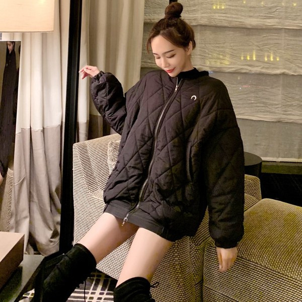 Geaca scurta de dama primavara-toamna alb cu fermoar