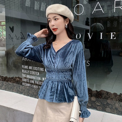 Γυναικεία μπλούζα βελούδο με λαιμόκοψη σε διάφορα χρώματα