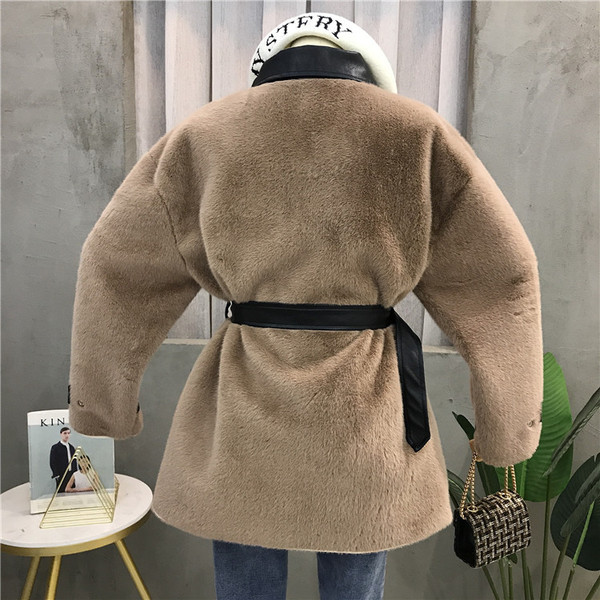 Model nou de palton de dama din puf cu centura si fermoar in mai multe culori