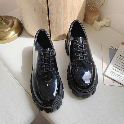 Pantofi dama casual cu talpa inalta si aspra in doua culori